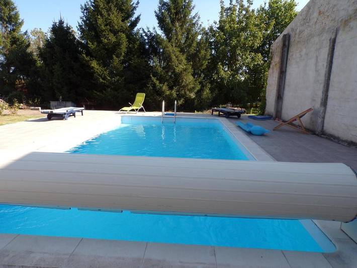 Location de vacances pour 2 personnes, avec terrasse ainsi que jardin et piscine à Dieulivol - 3