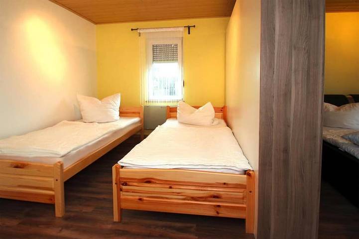 Ferienhaus für 4 Personen, mit Garten und Pool in Senftenberg - 2