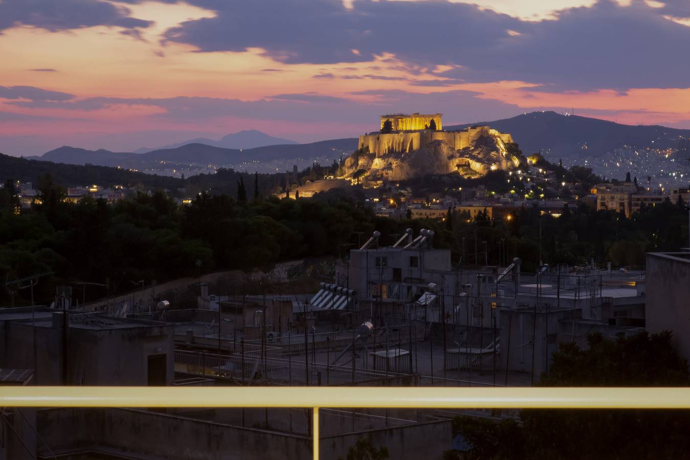 Ganze Wohnung, Ippodamou 25- Stunning Acropolis view apartment in Zentral-Athen, Athen