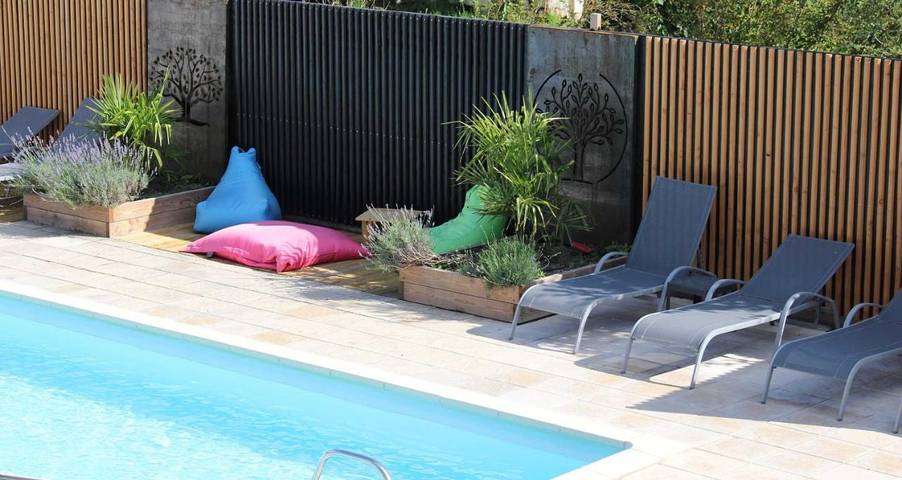 Location de vacances pour 4 personnes, avec jardin et piscine, animaux acceptés à Allonnes - 2