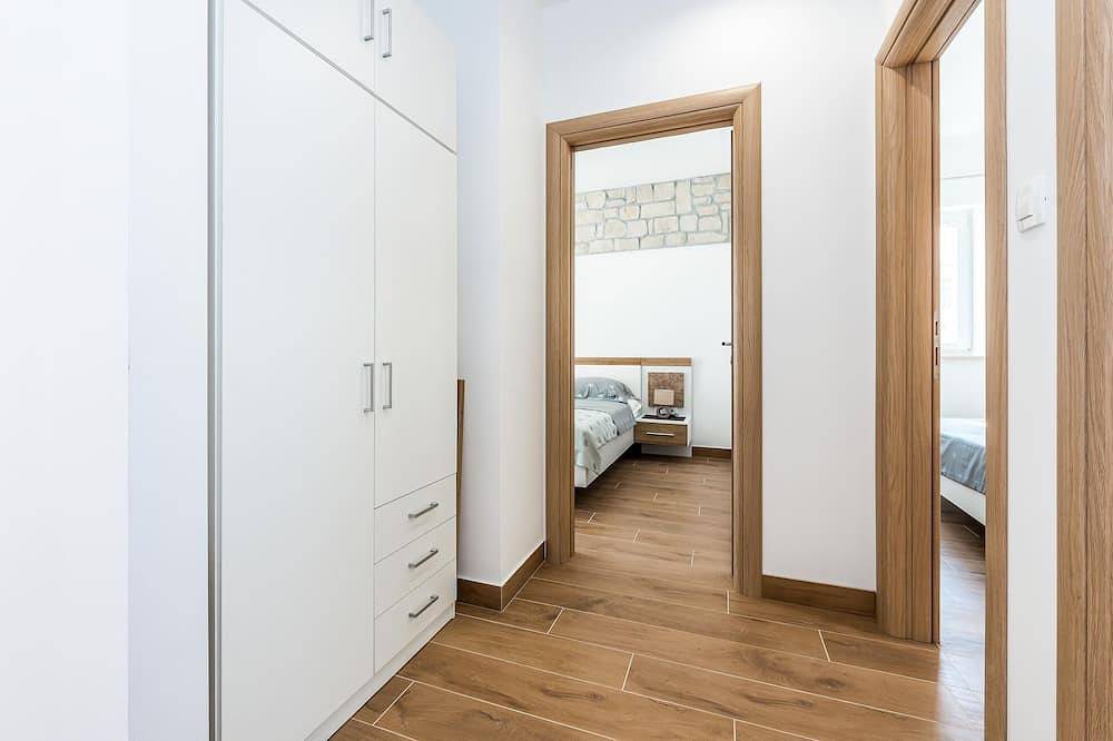 Nice home in Puljane with Wifi in Puljane, Dalmatian Zagora