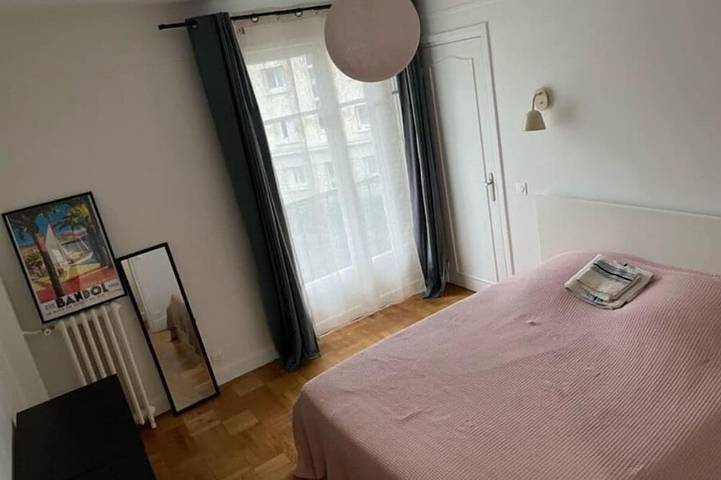 Ganze Wohnung, T4 82m2 Plein sud Centre à 20mn in Le Kremlin-Bicêtre, Val-de-Marne