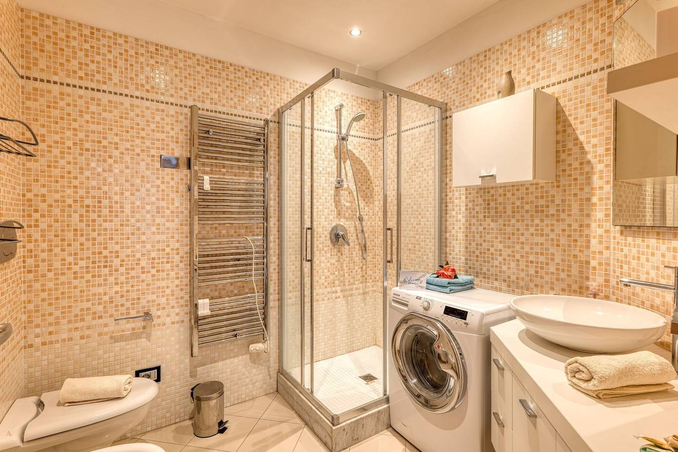 Ganze Wohnung, Front Beach Magic Sea - 20m From The Sea in Laigueglia, Riviera di Ponente