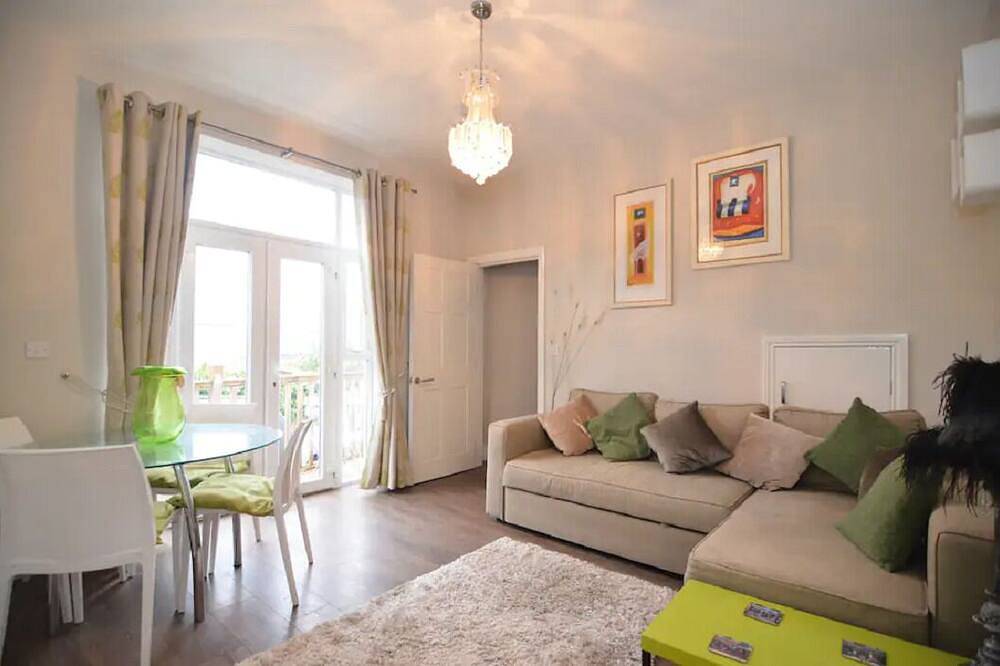 Holiday Home for 6 People in Bournemouth, South West England
