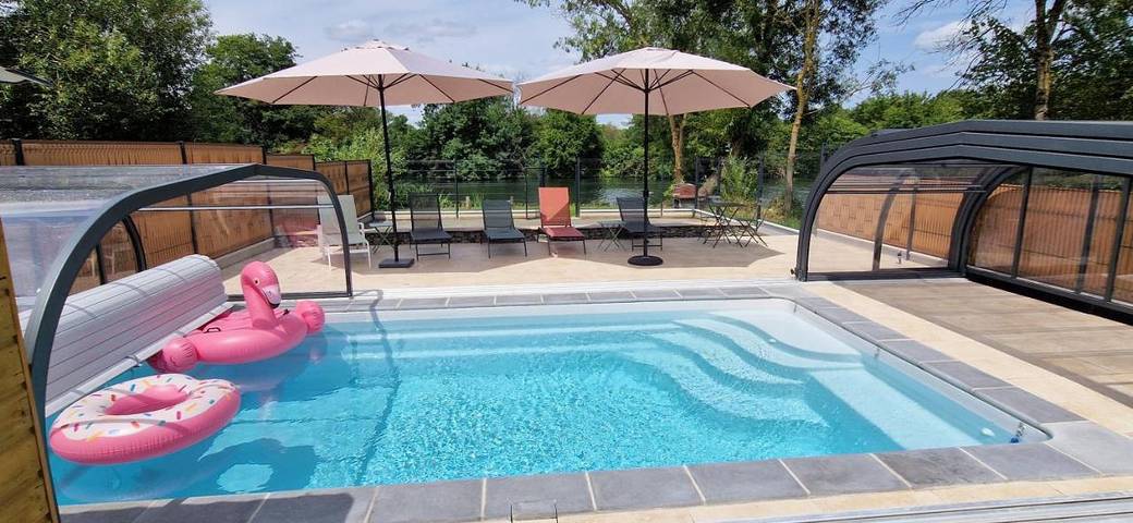 Villa pour 9 personnes, avec jardin et piscine