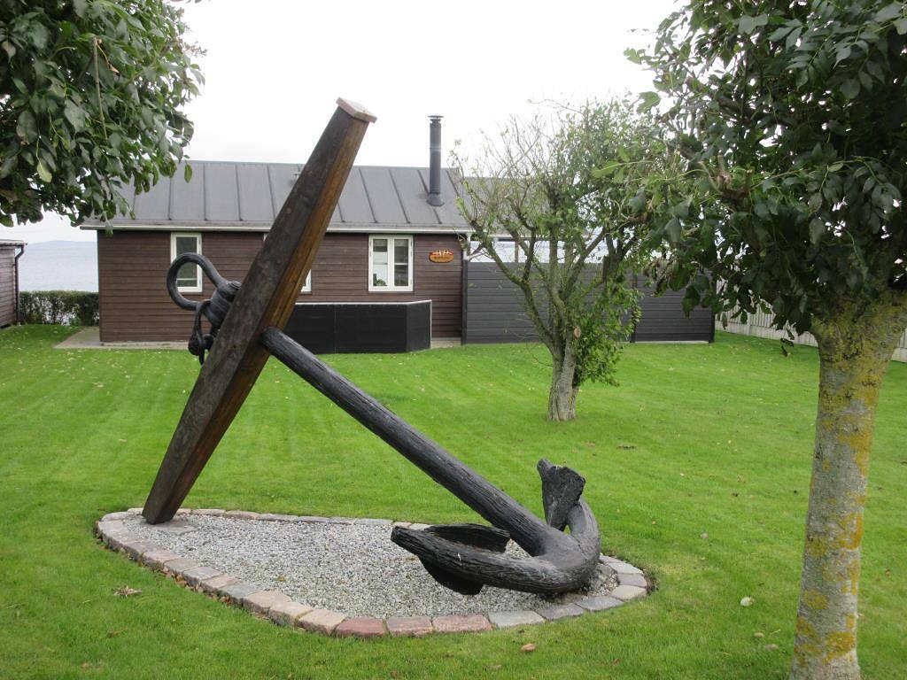 Lovely holiday house right by the fjord with a panorama view overlooking the Limfjord.  in Nykøbing Mors, Morsø