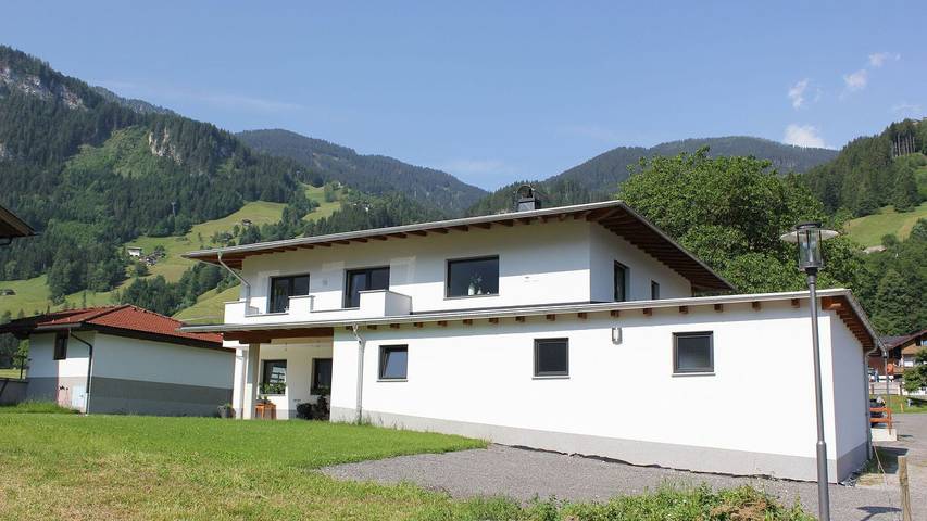 Ferienwohnung für 6 Personen, mit Garten in Schwendau