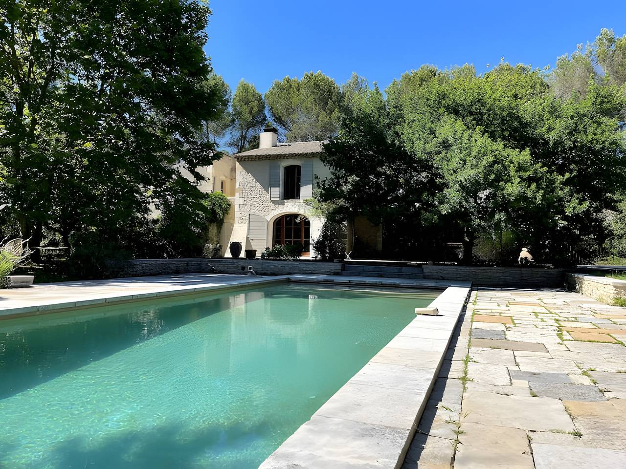 Country House 'Mas Des Cigales Et Roulotte Lambesc' with Private Pool, Wi-Fi and Air Conditioning in Lambesc, Aix-en-Provence region
