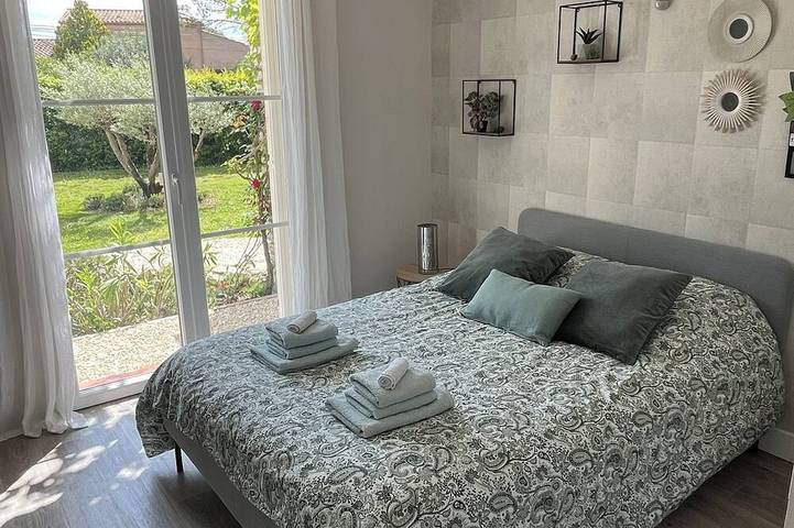 Location de vacances pour 6 personnes, avec jardin et terrasse à Blauzac - 2
