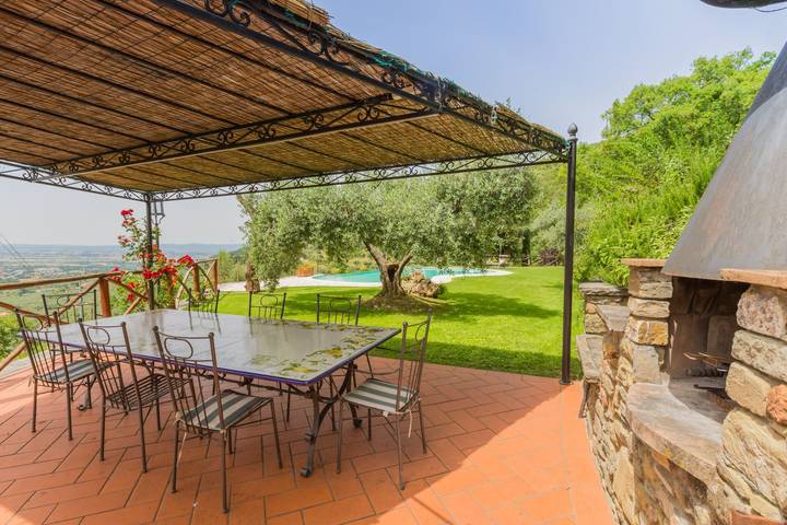 Location de vacances pour 15 personnes, avec piscine et jardin, animaux acceptés à Arezzo - 2