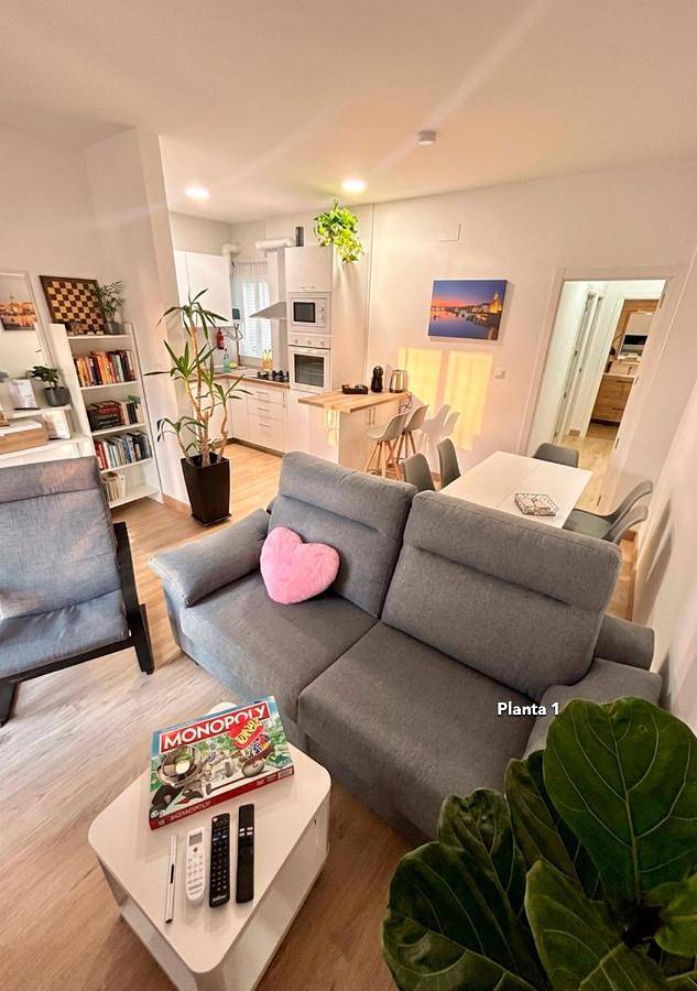 Apartamento para 6 personas, con Balcón y Vistas en Camas 