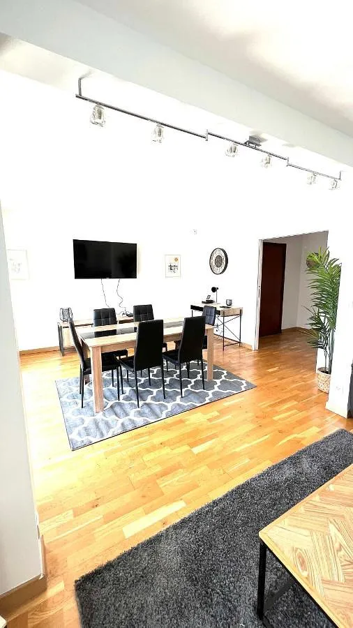 Apartamento de vacaciones para 8 personas, con vistas y terraza - 1