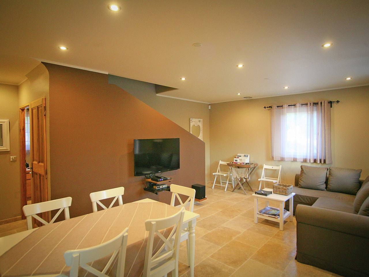 Villa en Lubéron con piscina salada in APT, Parque natural regional del Luberon