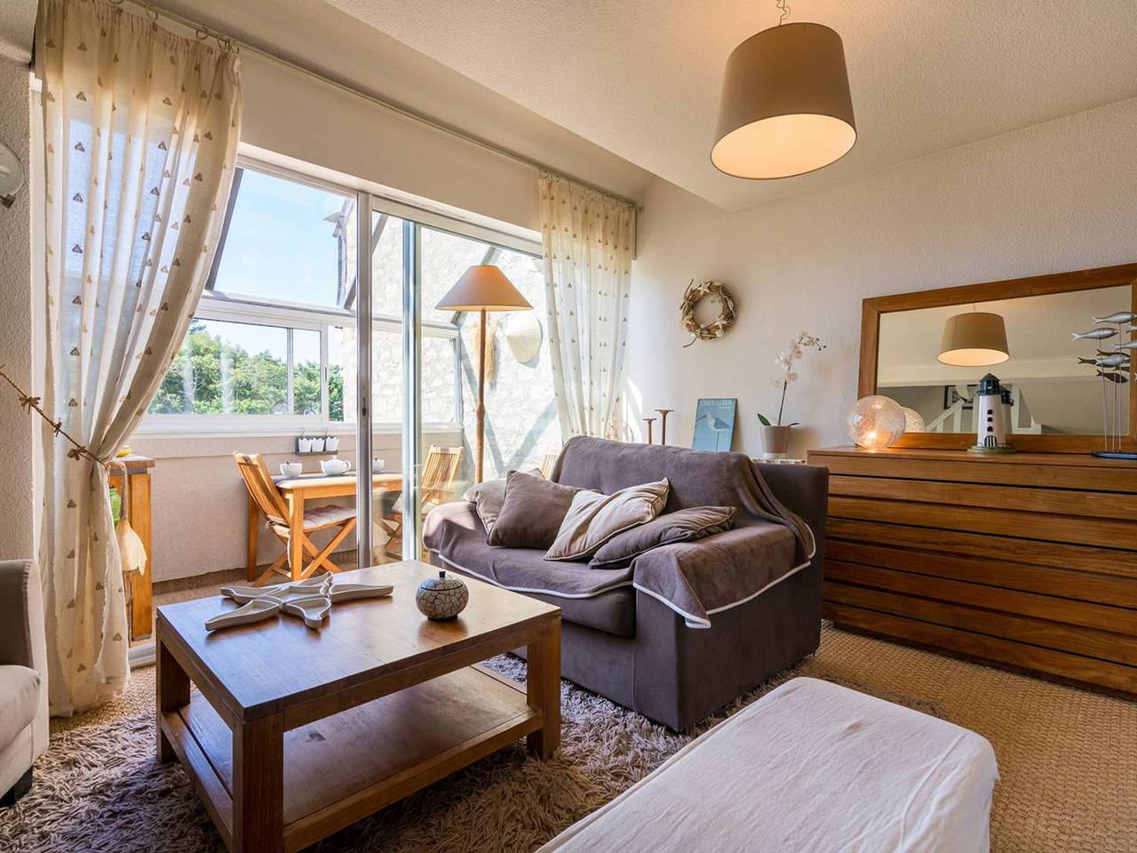 Appartement entier, Appartement duplex 55m² à Carnac - 4 pers, Wifi, proche plage et Thalasso, parking inclus in Carnac, Côte des Mégalithes