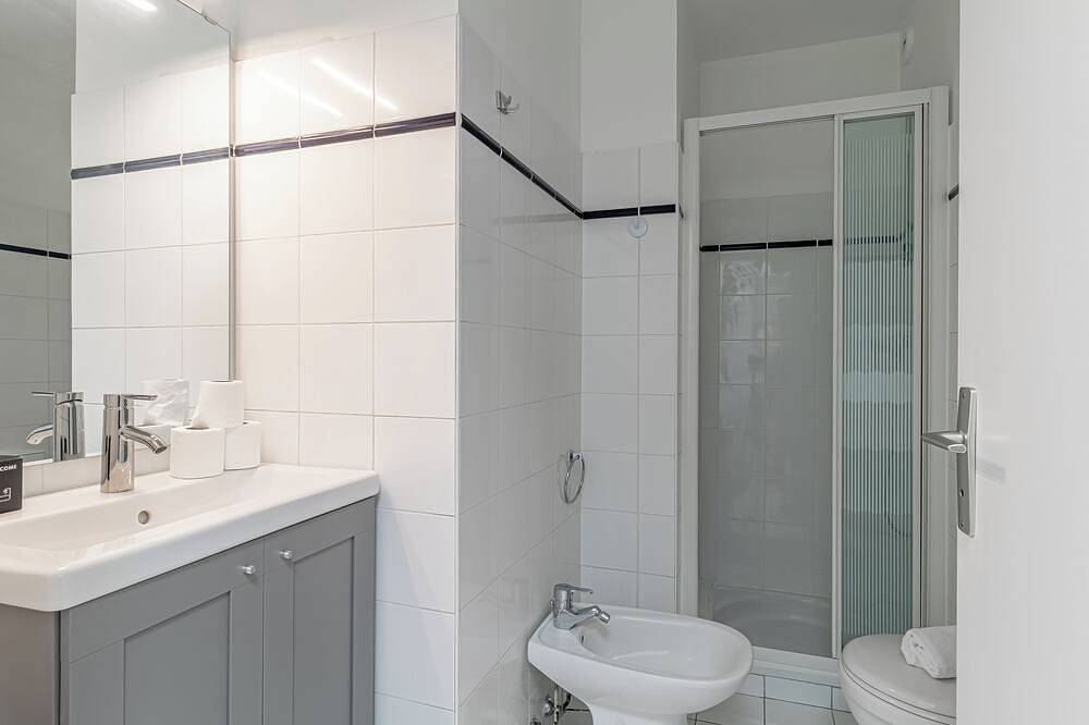 Apartamento entero, 1 room apartment 1 minute from Monaco in Beausoleil, Nizza Region