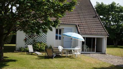 Gîte pour 4 personnes, avec jardin à Saint-Germain-sur-Ay