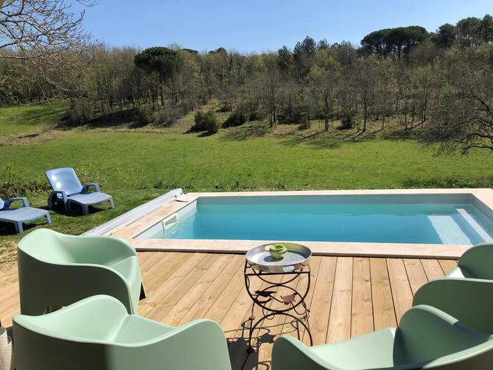 Location de vacances pour 6 personnes, avec piscine ainsi que jardin et vue, animaux acceptés à Saint-Paul-Lizonne - 4