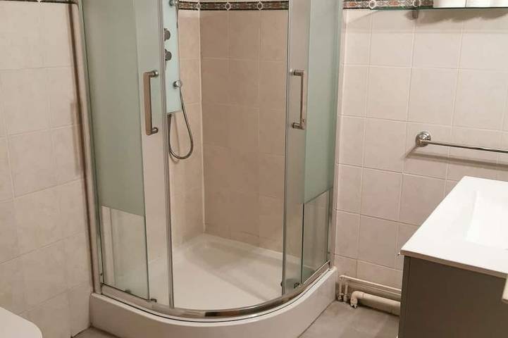 Location de vacances pour 4 personnes, avec sauna et jacuzzi ainsi que terrasse et piscine, animaux acceptés à Saint-Gervais-d'Auvergne - 4