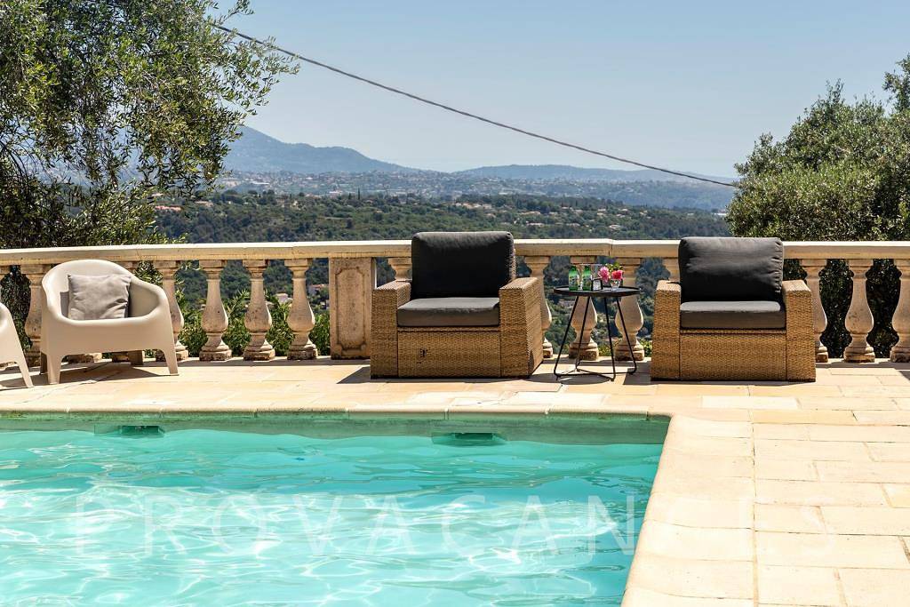 Holiday house with pool and view in Vence in Vence (Alpes Marítimos), Region de Cannes