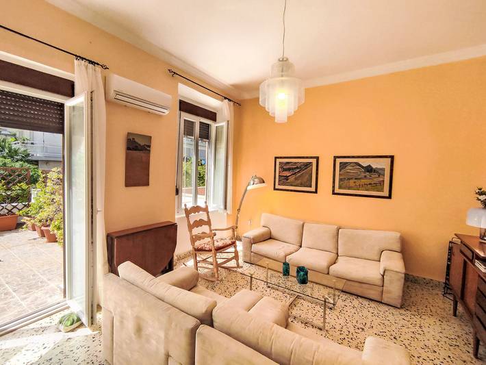 Ferienwohnung für 6 Personen, mit Terrasse in Rhodos Stadt - 2