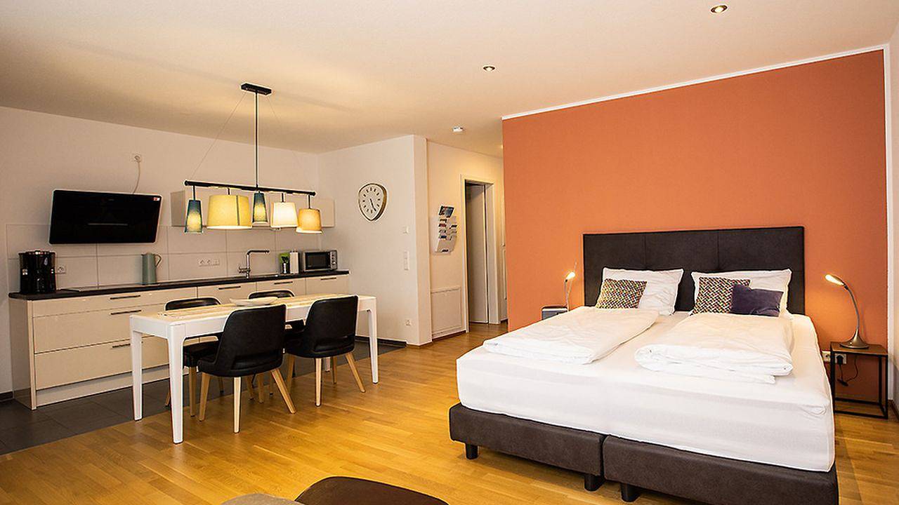 Ganze Ferienwohnung, Ferienwohnung für 2 Personen (45 m²) in Friedrichshafen in Friedrichshafen, Region Bodensee-Oberschwaben