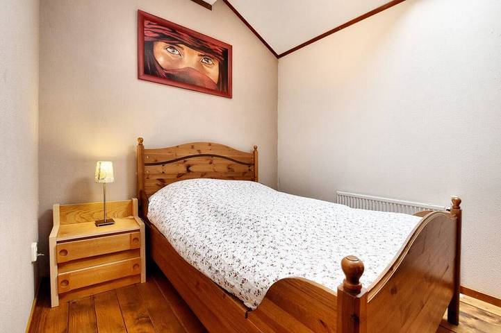 Gîte pour 9 personnes, avec jardin ainsi que sauna et jacuzzi dans Rogery - 2