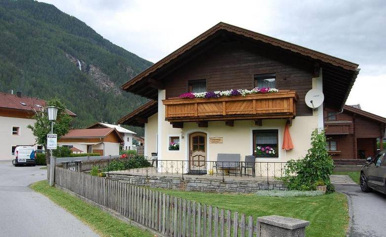 Ferienwohnung für 8 Personen, mit Garten und Terrasse
