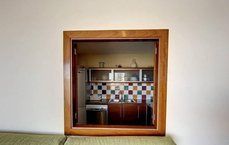 Gîte pour 6 personnes, avec terrasse ainsi que vue sur le lac et vue à Fornells - 3