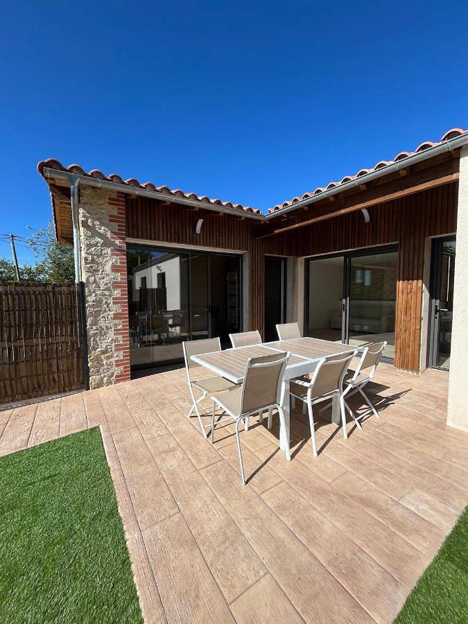 Location de vacances pour 6 personnes, avec jacuzzi et terrasse à Sainte-Cécile (Vendée) - 4