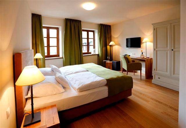 Hotel für 2 Personen, mit Terrasse in Kallstadt - 2