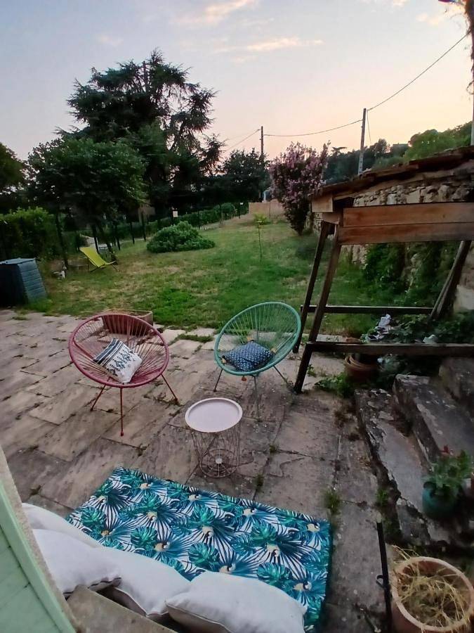 Location de vacances pour 2 personnes, avec Terrasse ainsi que Jardin et Vue à Saint-Donat-sur-l'Herbasse - 3