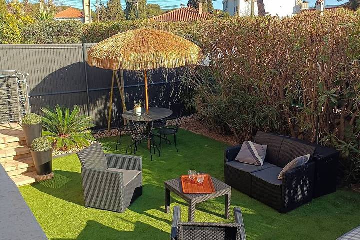 Gîte pour 4 personnes, avec terrasse et jardin dans La Grande Plage (La Ciotat)