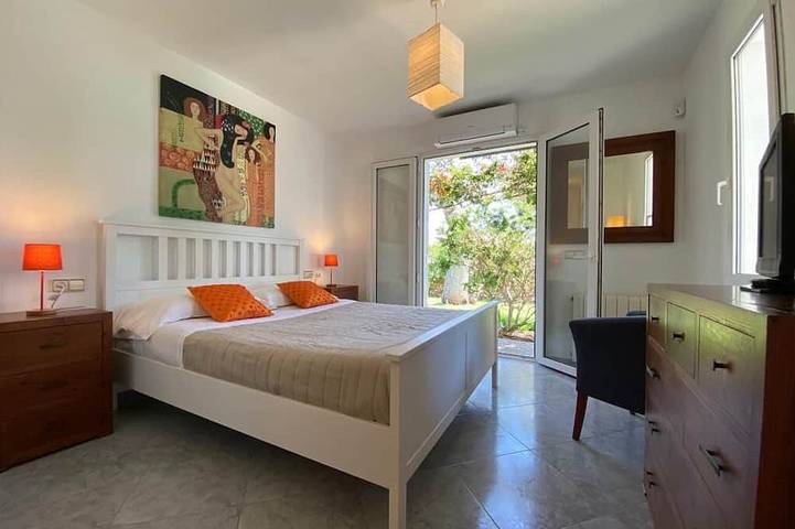 Location de vacances pour 8 personnes, avec balcon et jardin dans Son Xoriguer - 2