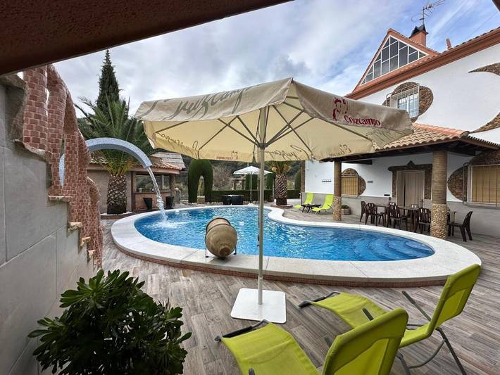 Casa rural para 12 personas, con piscina además de vistas y jardín en Algarinejo - 3