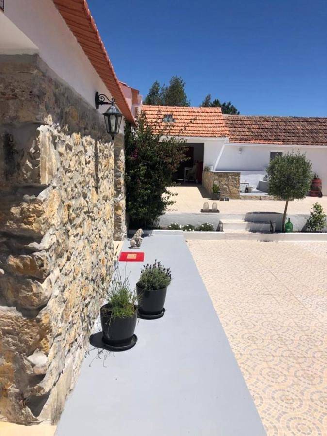 Double Room with Private External Bathroom in Quiaios, Distrito de Coimbra