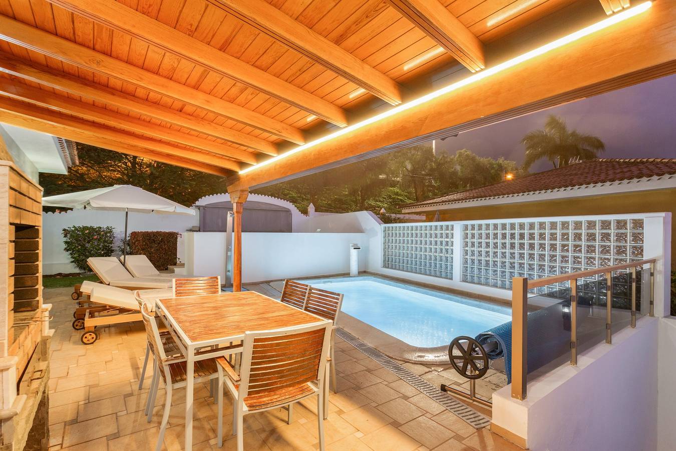 Casa Vacacional 'Karat Horizonte' con Vista al Mar, Wi-Fi y Aire Acondicionado in El Sauzal, Tenerife Norte