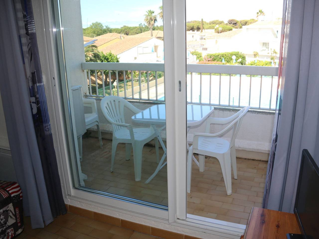 Entire studio, Cozy Studio for 2 with Ac, Pool Access & Secure Parking in Cap d'Agde, Agde