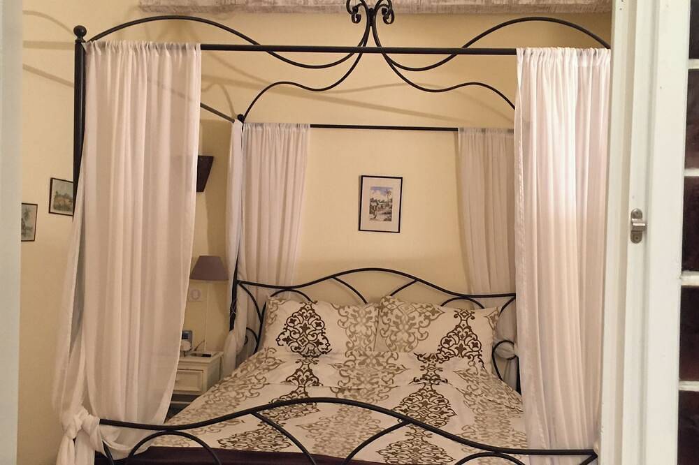 Spacious Family Villa with Pool and Large Garden - Provence in Trets, Côte méditerranéenne (France)