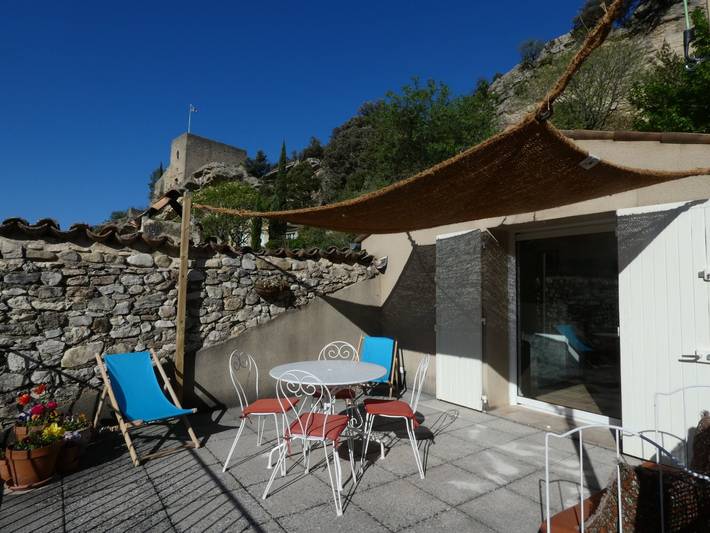 Gîte pour 4 personnes, avec terrasse et jardin à Mollans-sur-Ouvèze - 2