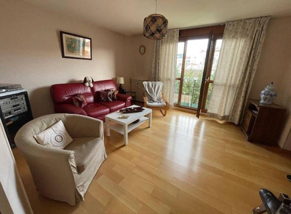 Appartement entier, Two-Bedroom Apartment in Nanterre, Hauts-de-Seine