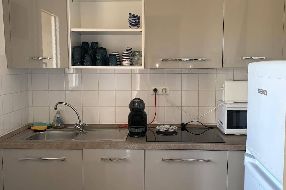 Appartamento intero, 4-person apartment 100 meters from Algajola beach in Algajola, Calvi e dintorni
