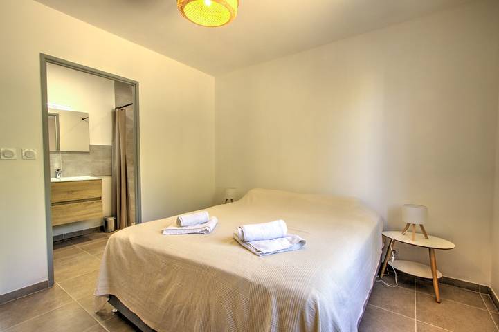 Location de vacances pour 4 personnes, avec jardin et terrasse à Suze-la-Rousse - 4