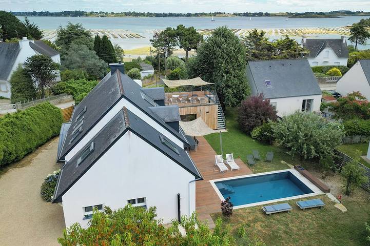 Ile de Berder à pied et beau verger dans un parc clos, piscine. in Larmor-Baden, Côte des Mégalithes