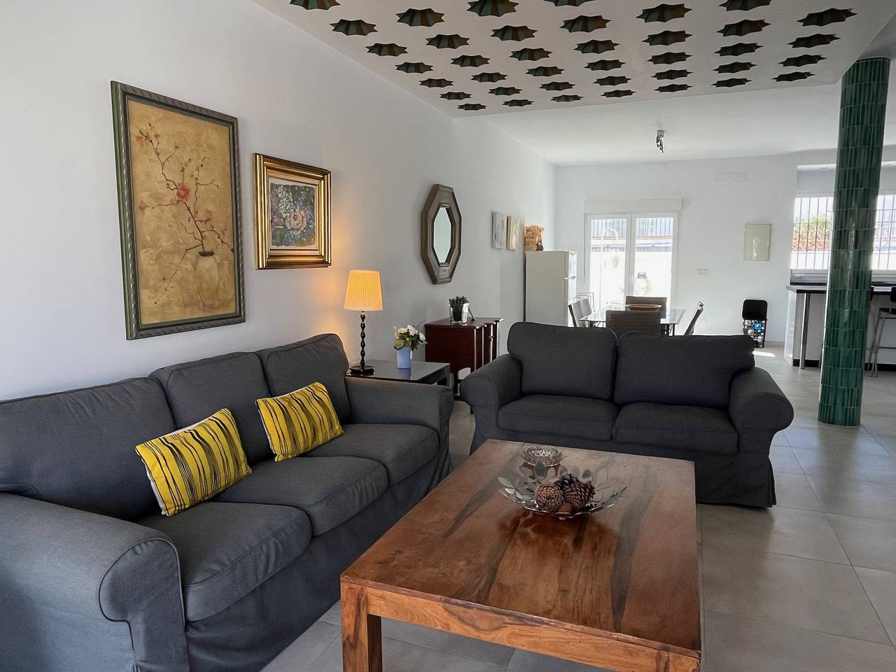 Villa Perla in Playa de Burriana, Nerja