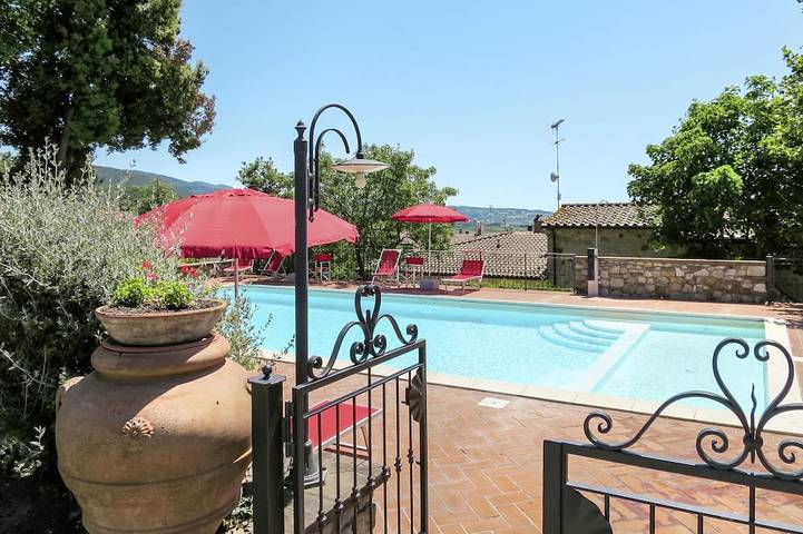 Ferienwohnung für 6 Personen, mit Garten und Pool, mit Haustier