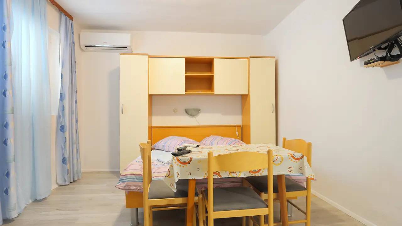 Ganzes Studio, Studio für 3 Personen (19 m²) in Tučepi in Tucepi, Makarska Riviera