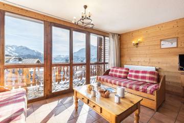 Gîte pour 4 personnes, avec piscine ainsi que balcon et sauna dans La Rosière