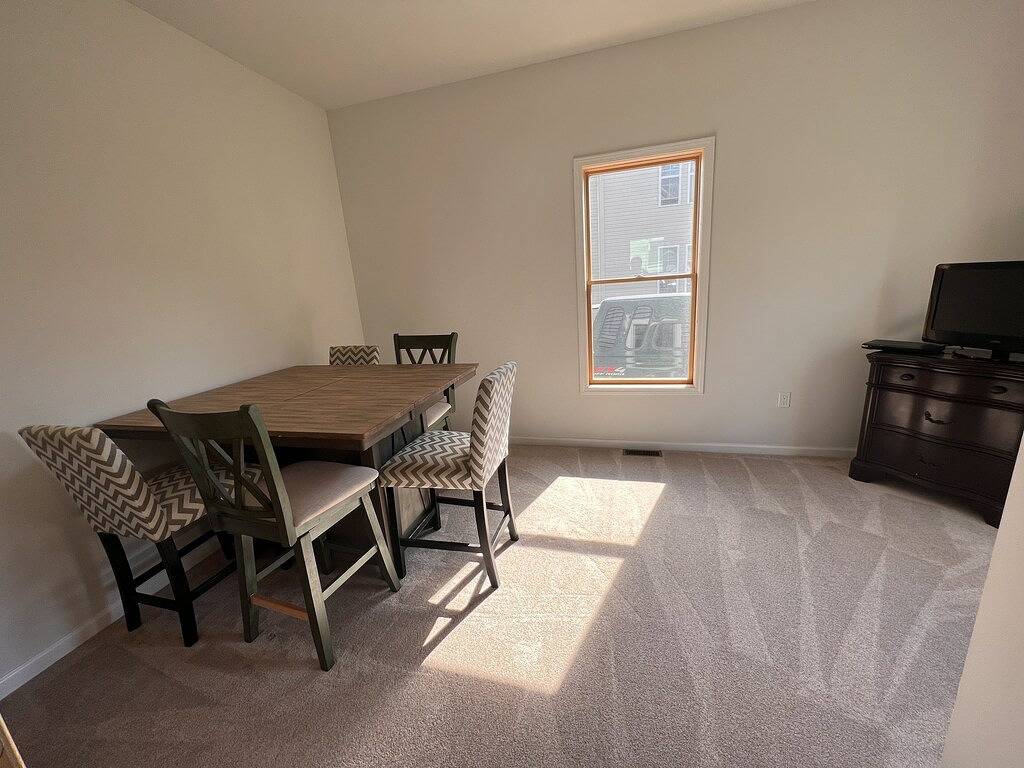 Relaxing Paradise overlooking Lake Huron one block from Downtown in St. Ignace, Mackinac County