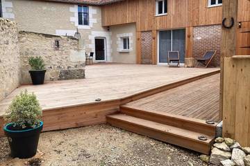 Location de vacances pour 6 personnes, avec jacuzzi et terrasse à Mosnes