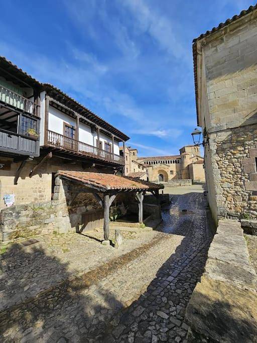 Gîte pour 4 personnes, avec piscine ainsi que vue et terrasse, animaux acceptés dans Solares - 4